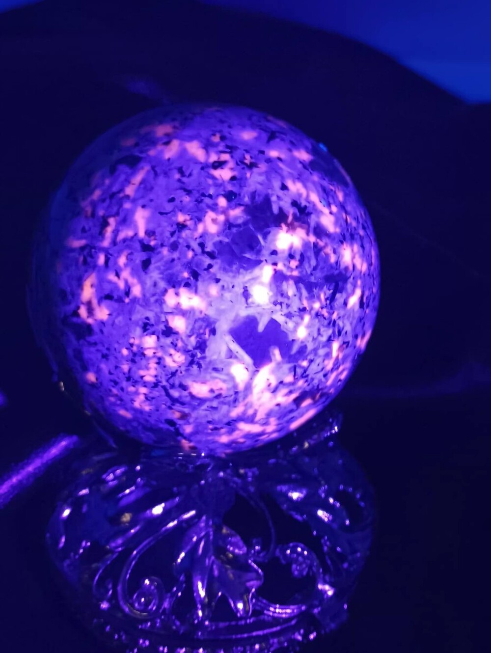 Yooperlite Sphere 58mm On Shiny Silvertone Metal Butterfly Trinket Box